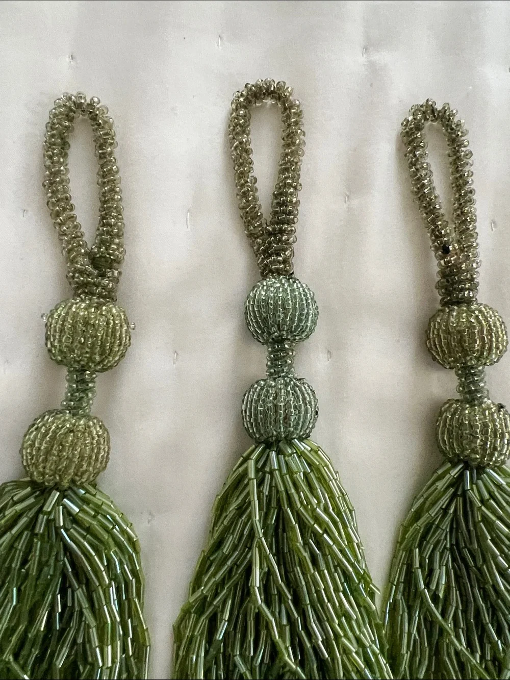 Decorative ArtDeco Beaded Tassel Set - Green -